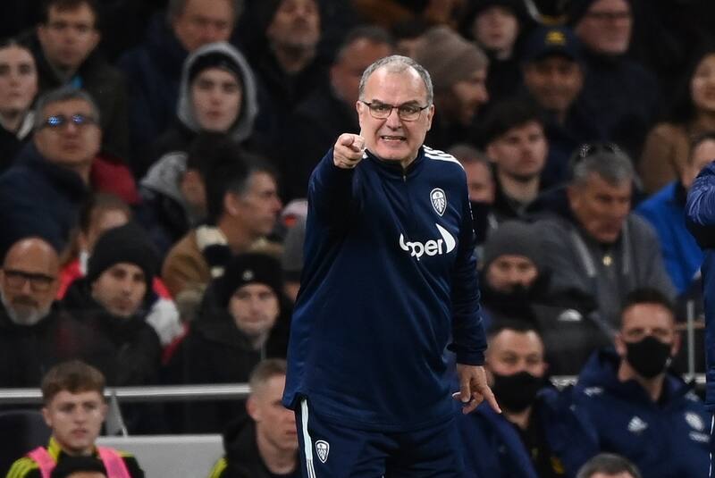 Marcelo Bielsa se topará varias veces con el fútbol chileno. Fotografía: EFE