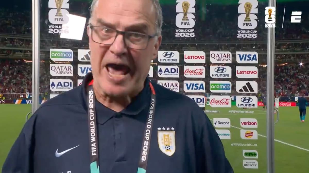 El Loco trató mal a las personas de prensa tras su eliminación con Uruguay.