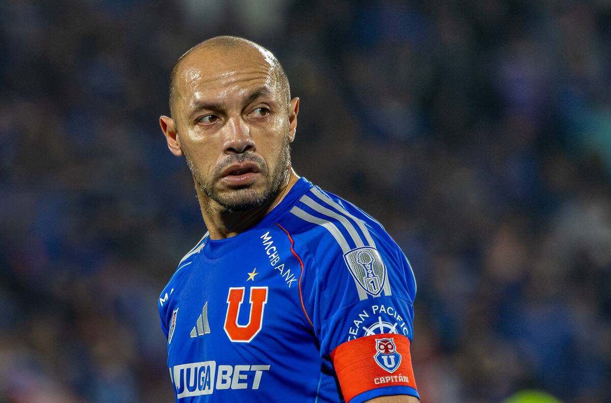 La razón por la que Marcelo Díaz es baja en la U pero jugó en la despedida de Pepe Rojas