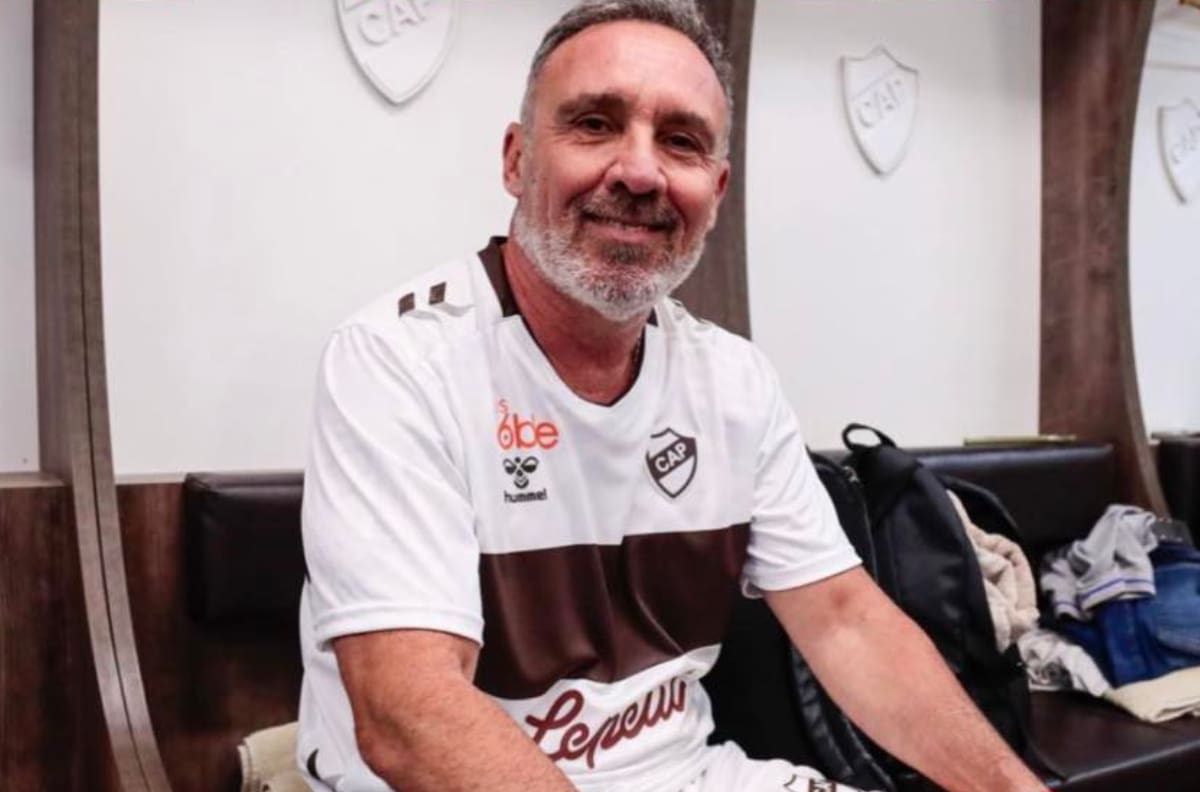 VIDEO | Como en su mejor época en Colo Colo: Marcelo Espina volvió a vestir de corto en Argentina