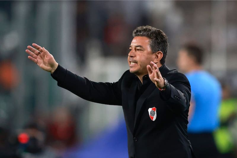 Marcelo Gallardo tiene prácticamente definido al equipo que enfrentará a Colo Colo. Foto: Agencia Aton.