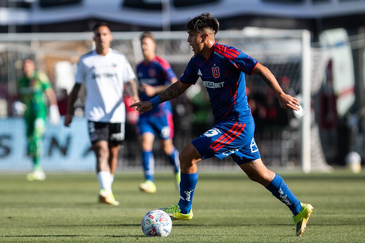 El lateral ante Colo Colo en el Monumental. Foto: Felipe Escobedo/En Cancha