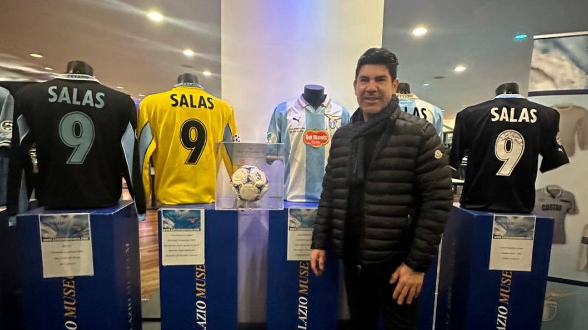 Con lienzo especial de la hinchada: enorme homenaje de la Lazio a Marcelo Salas