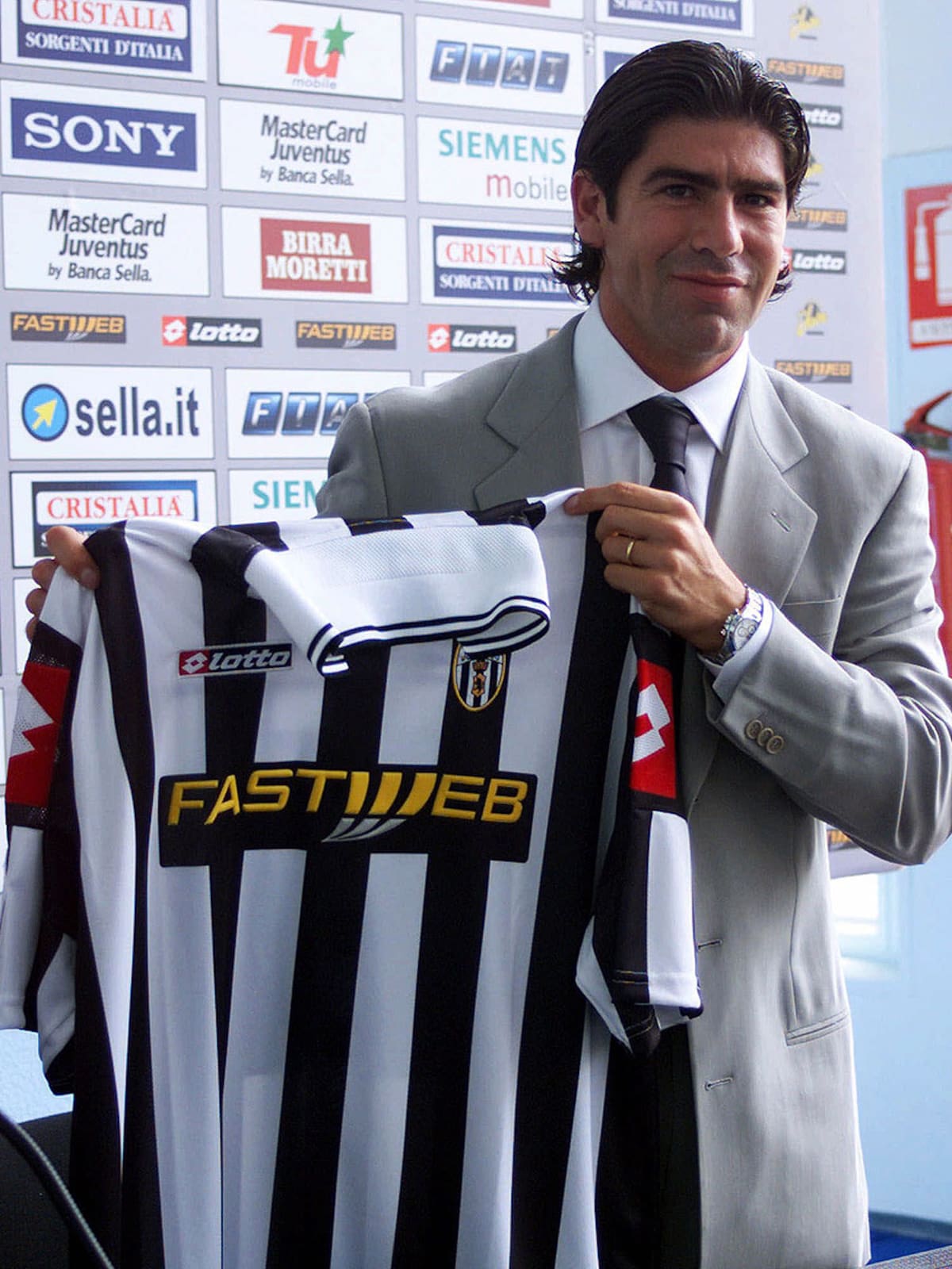Solo dos temporadas jugó el Matador en la Juventus.