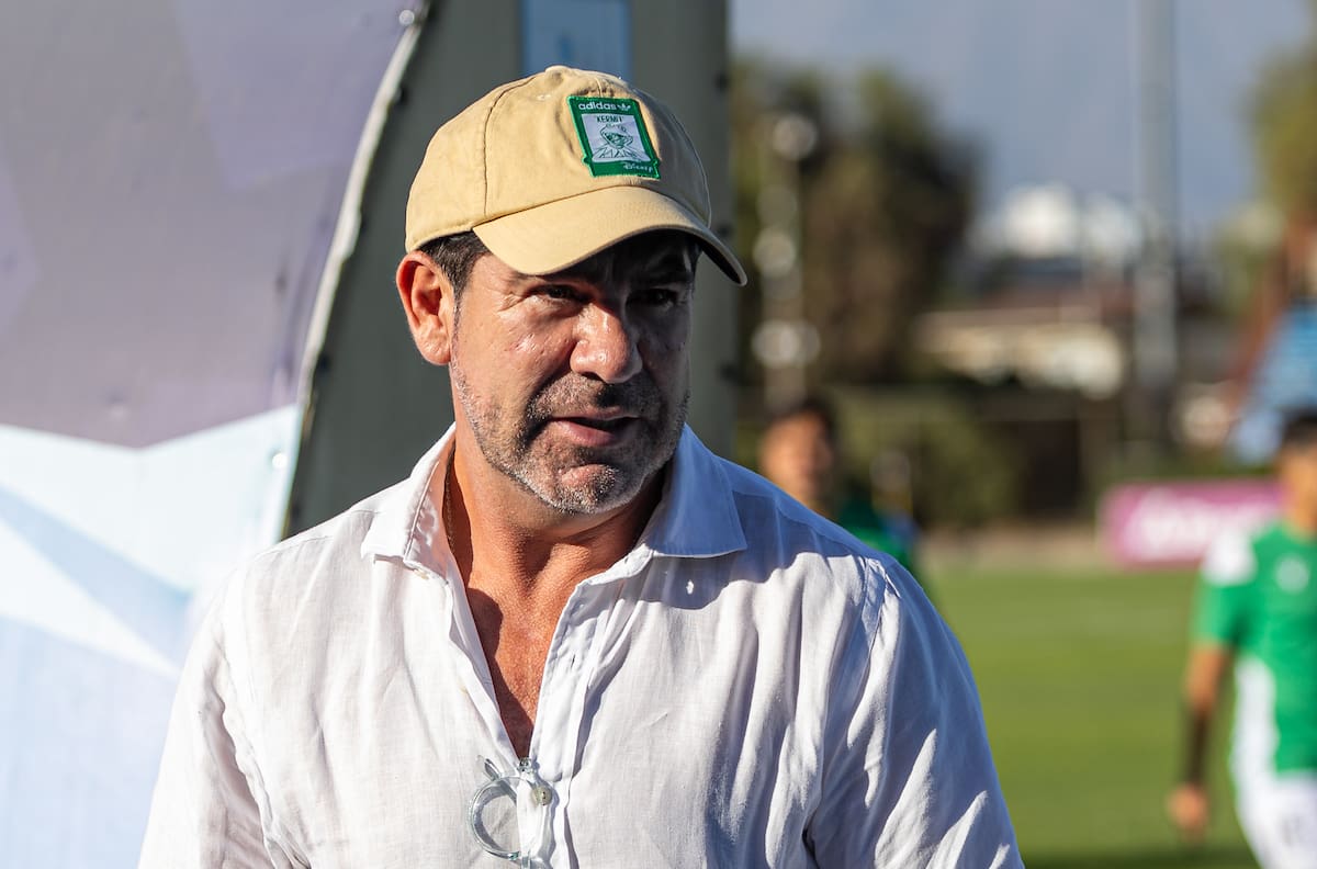 Deportes Temuco acelera por el fichaje de un delantero campeón del fútbol chileno: “De acá al lunes se resuelve”