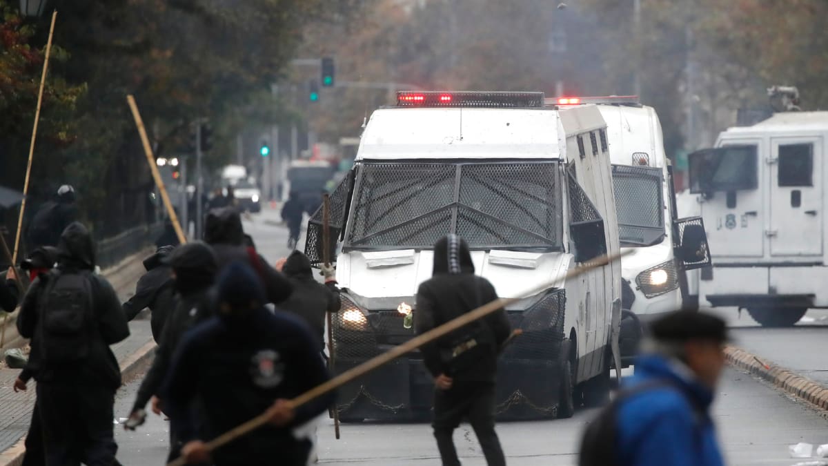 Disturbios por el Día del Trabajador dejaron 17 detenidos en la capital