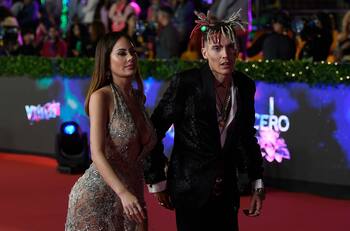 “Es lo que se ve”: Ignacia Michelson y Marcianeke le dan especial nombre a su relación