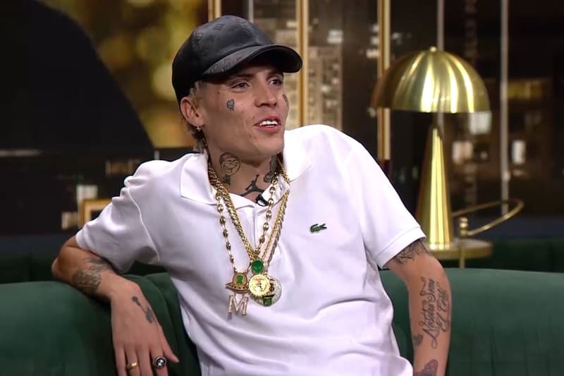 El artista está en foco mediático.