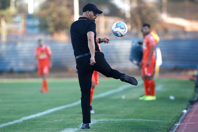 Son varios los que han propuesto al entrenador para tomar a la Roja. Foto: Agencia Aton