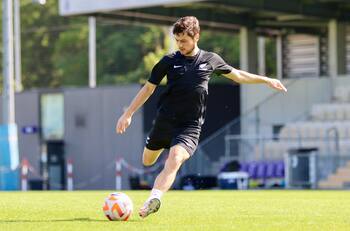 Por acusación de racismo Marco Rojas y la Selección de Nueva Zelanda no terminaron de disputar un amistoso con Qatar