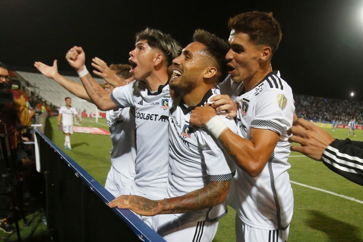 habría renovado en Colo Colo.