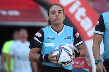 “Para las Eliminatorias, hay que traer a la mejor arquera del mundo; la Federación debe conversar ya con Christiane Endler”