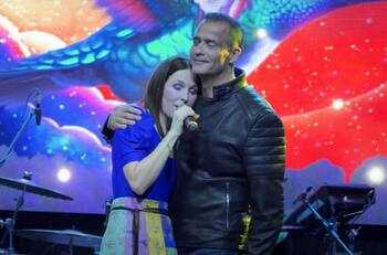 ¿Quién es María Colores, artista chilena y cantante de pop?