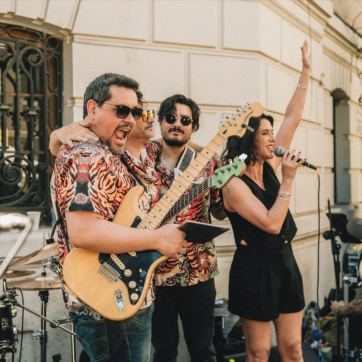 Y parte del grupo "La María Rockola". Foto: Instagram