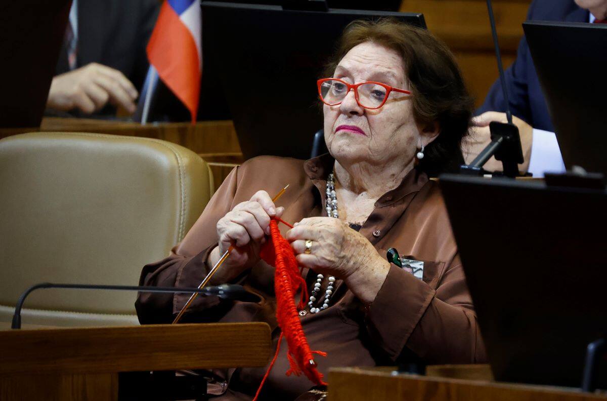 ¿Podría ir a la cárcel? Corte desaforó a diputada Cordero tras querella por injurias contra senadora Campillai