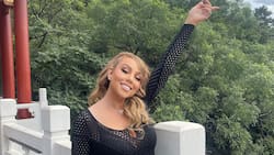 Mariah Carey deslumbra en la Gran Muralla China con sus gemelos: “¡Nadie me advirtió sobre los tacones!”