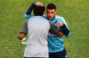 Estuvo cerca de la U: DT con pasos en el fútbol chileno fue despedido en Argentina tras caer en un clásico