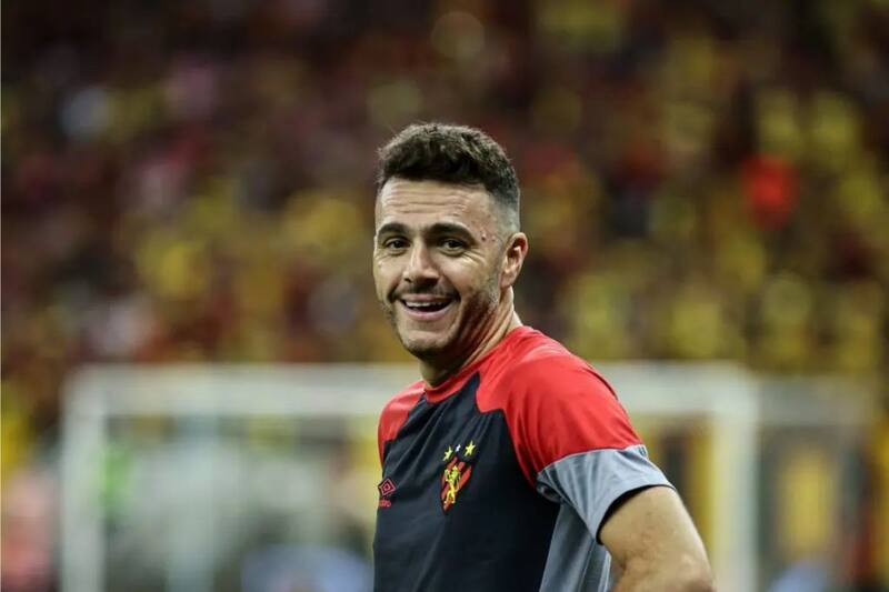 la rompe en Brasil con el Sport Recife.