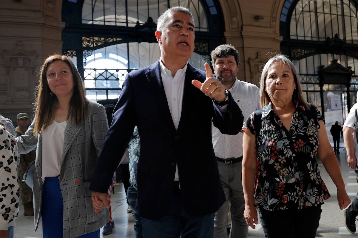fue electo como nuevo alcalde de Santiago con más del 50% de los votos.