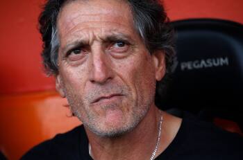 El gran dolor de cabeza que tendrá Mario Salas en su “final” con Deportes Temuco en Primera B