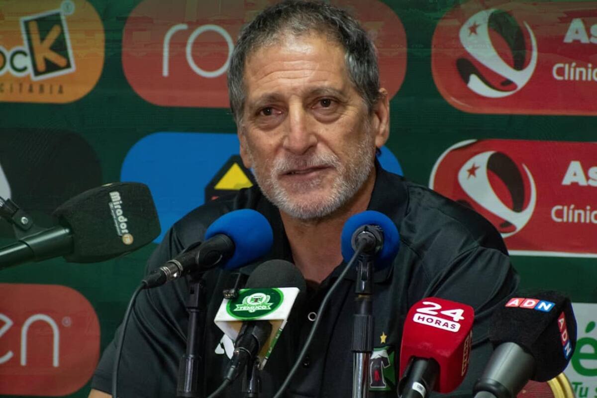 Mario Salas fue presentado en Deportes Temuco.