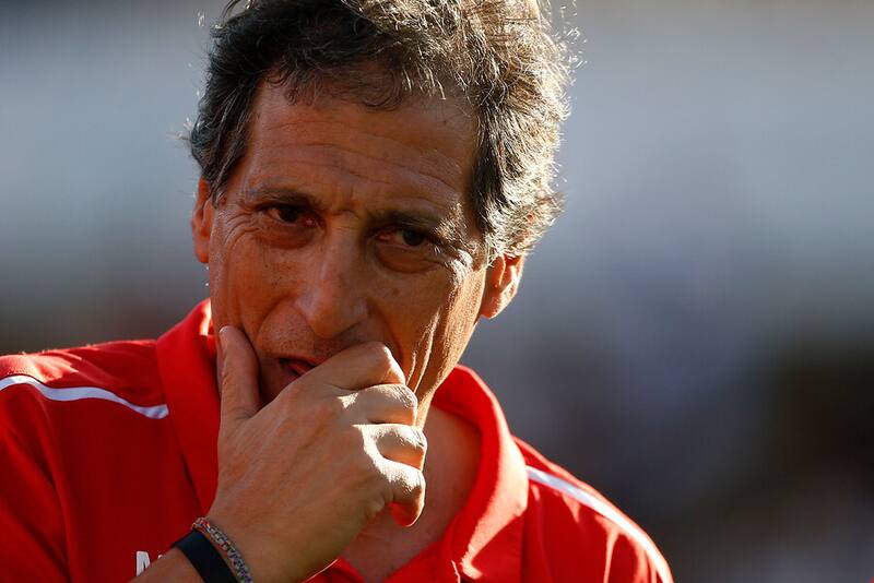 , adiestrador de Ñublense. Foto: Agencia Aton.