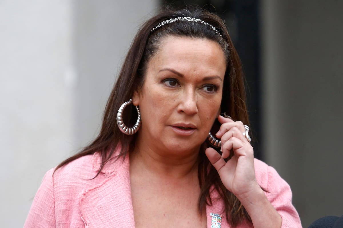 La diputada se refirió a la polémica invitación a vocero de la Garra Blanca