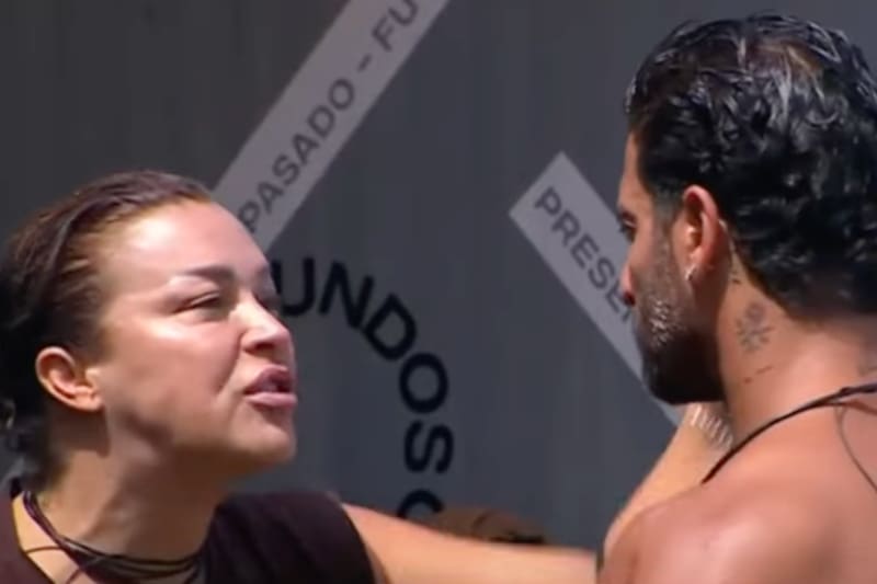 estallará contra Yoan Curtis.