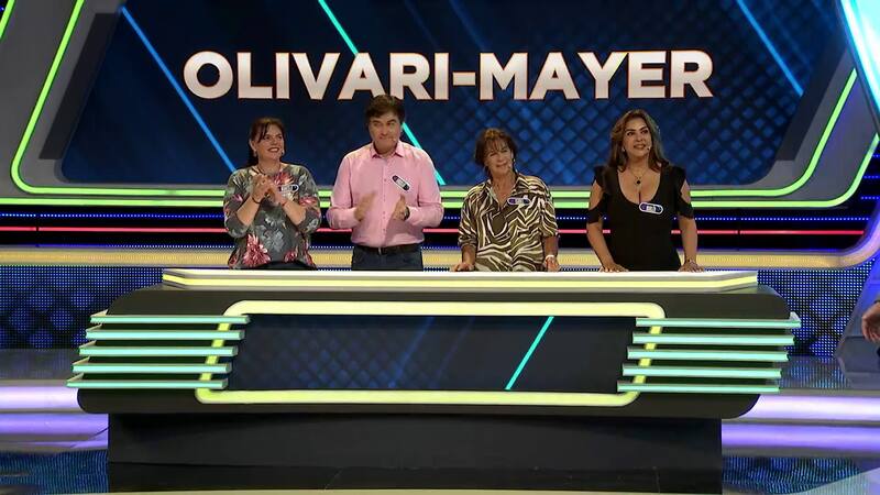 Marlen Olivari con su familia en "¡Qué Dice Chile! Prime" / Créditos: Canal 13