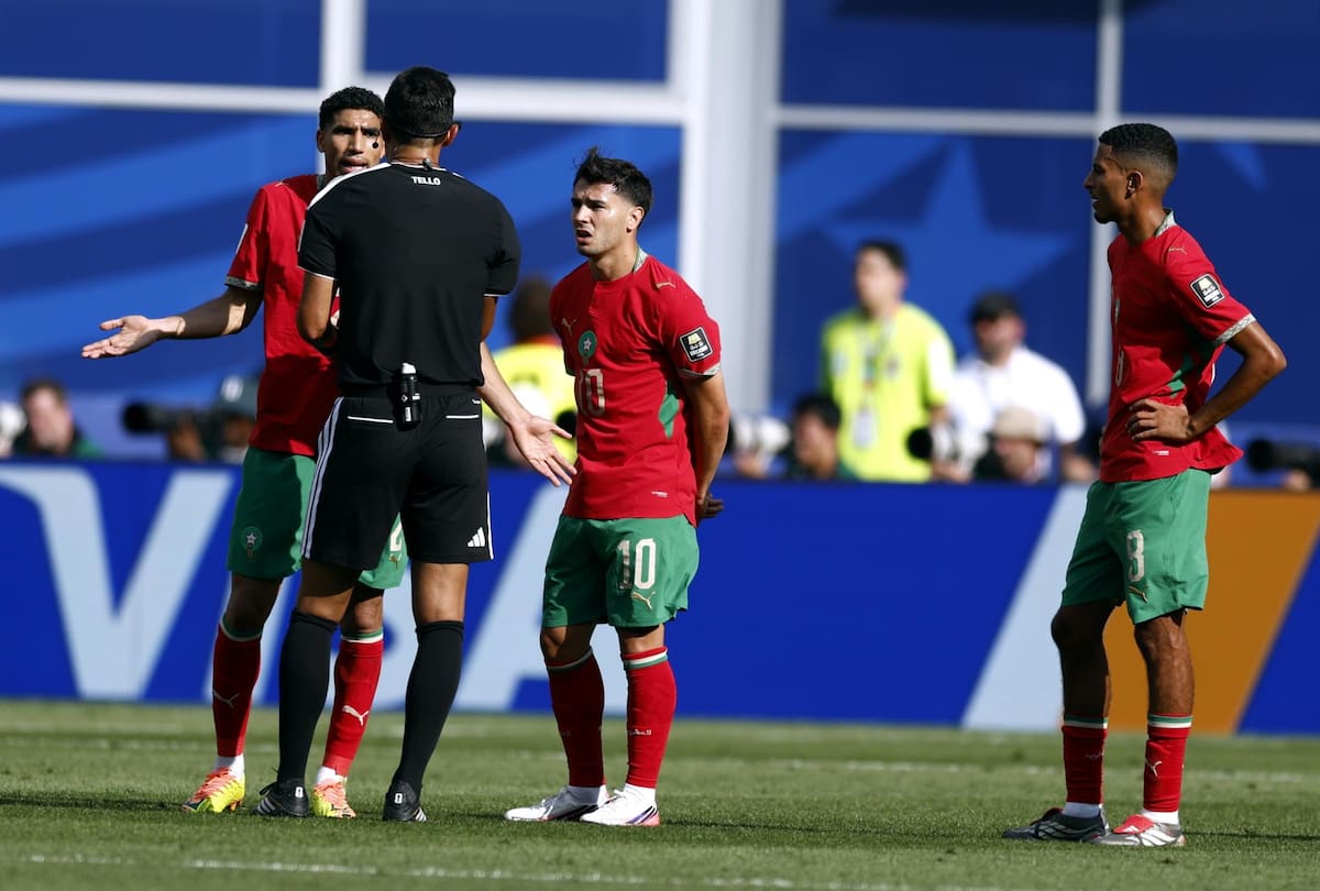 Cayó 2-0 ante Francia y se lamentan las desconcentraciones. Foto: EFE.