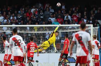 Definitivo: Colo Colo deja partir a Martín Ballesteros a otro equipo de Primera División