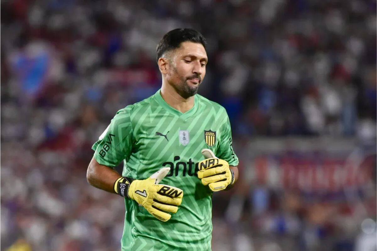 Arquero titular en Peñarol.
