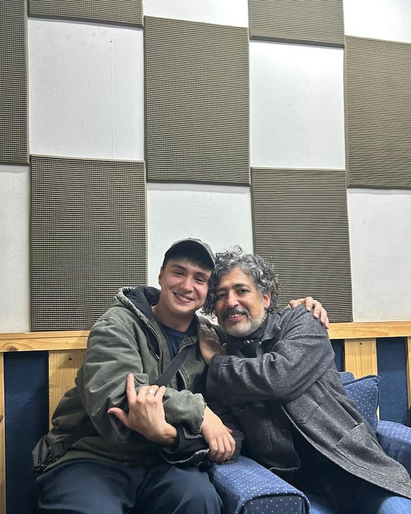 junto a Manuel García