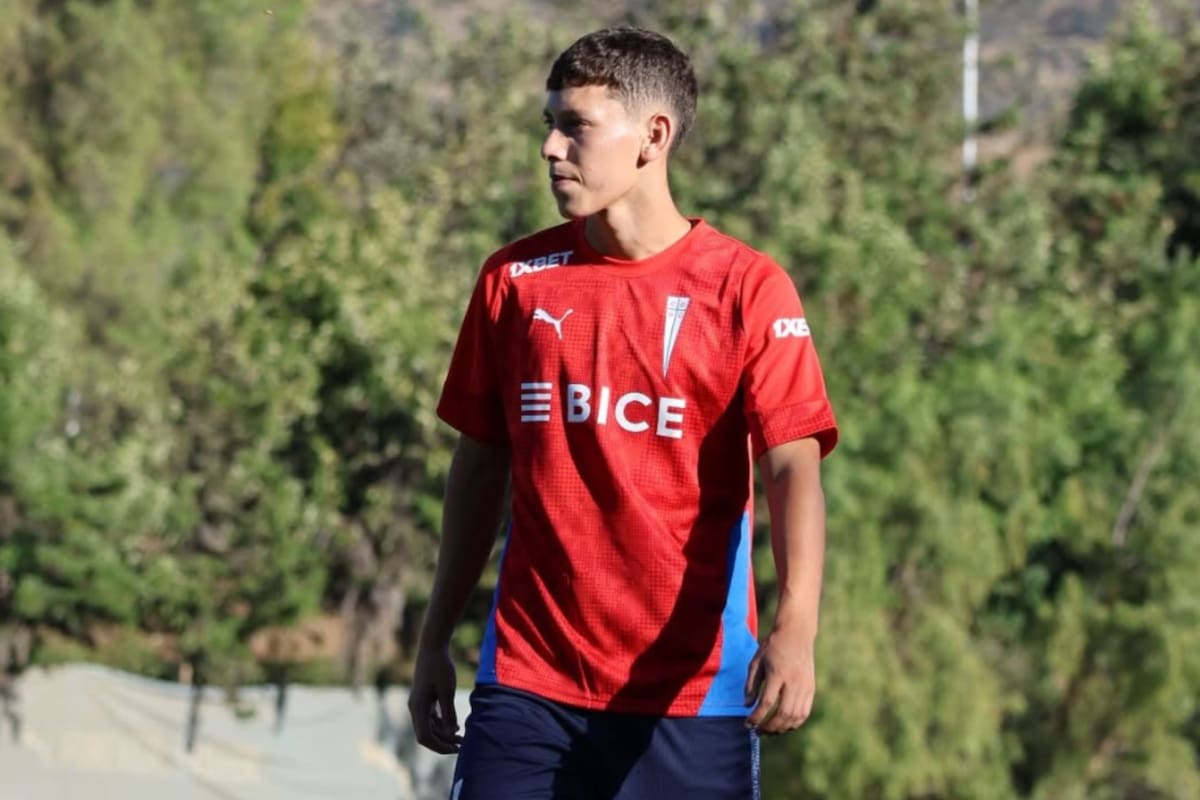 El volante en Universidad Católica. Foto: @cruzados_oficial