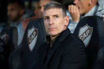 ¿Lo llamarán del fútbol chileno? Martín Palermo no seguirá en su equipo y queda libre para negociar