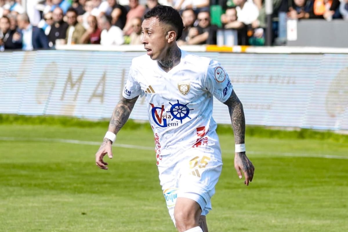 El delantero ascendió con el Erzurumspor en Turquía. Foto: @erzurumspor