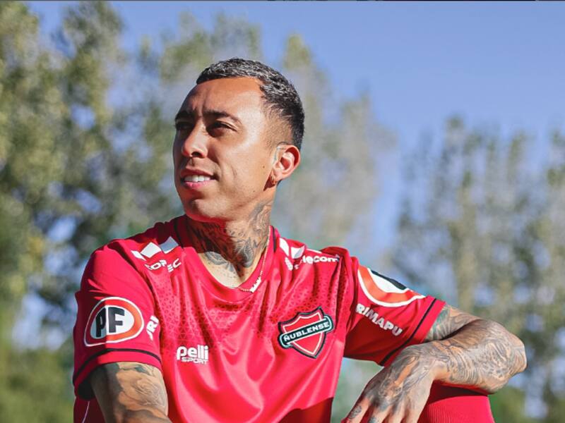 sueña en grande y no pierde las esperanzas de volver a jugar por la Selección Nacional tras regresar al fútbol chileno.