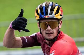 Martín Vidaurre y una meritoria medalla de plata en la Copa del Mundo