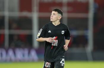 Histórico: Mateo Apolonio rompe récord de Agüero y es el debutante más joven de Argentina