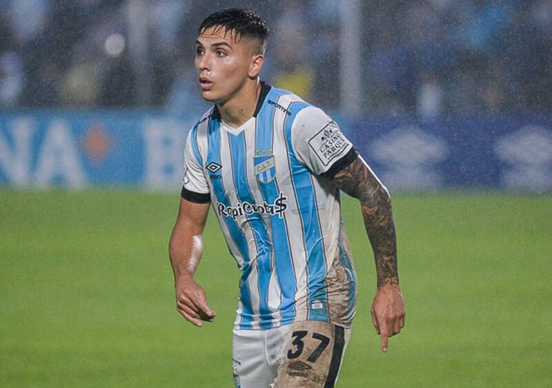 Mateo Coronel es la obsesión de Jorge Almirón.