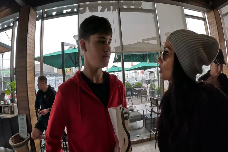 Mateo Neira y Pamela Díaz en YouTube