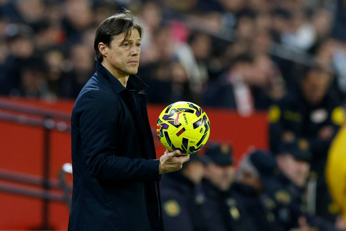 El DT del Sevilla fue sancionado con 7 partidos en España.