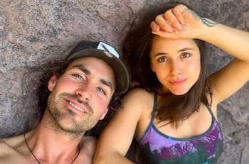 La razón por la que Juanita Ringeling y Matías Assler volvieron a Chile