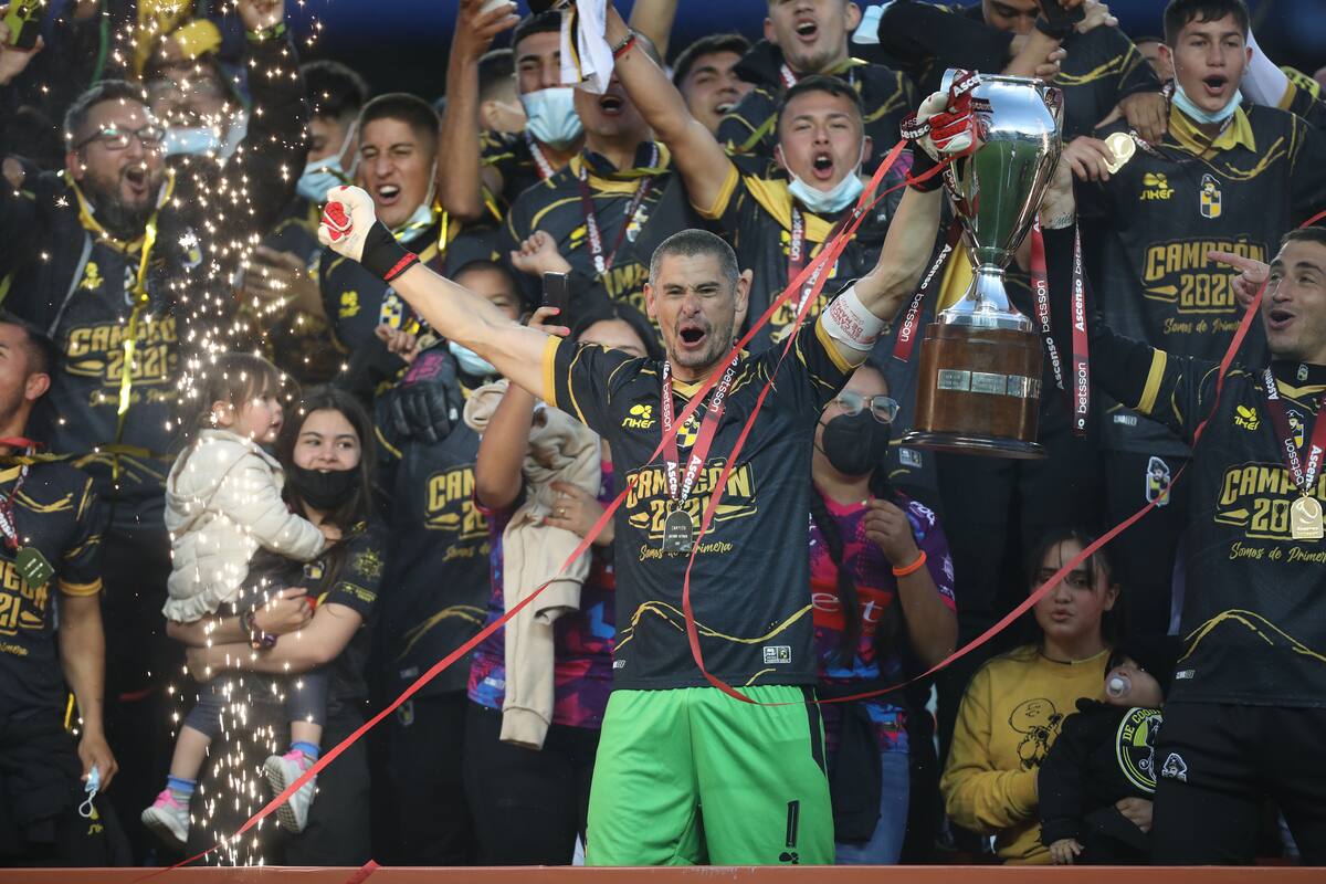 El delicado momento del portero campeón con Coquimbo Unido. Foto: Agencia Aton