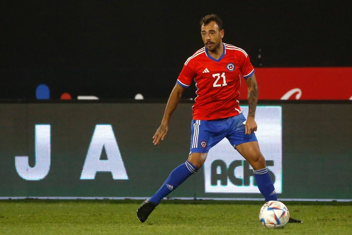 Matías Catalán, quien este año debutó en La Roja, podría ser el reemplazante de Avilés en Racing Club.