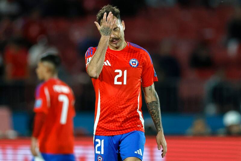 El defensor lamentó la eliminación de la Selección Chilena. Agencia Aton
