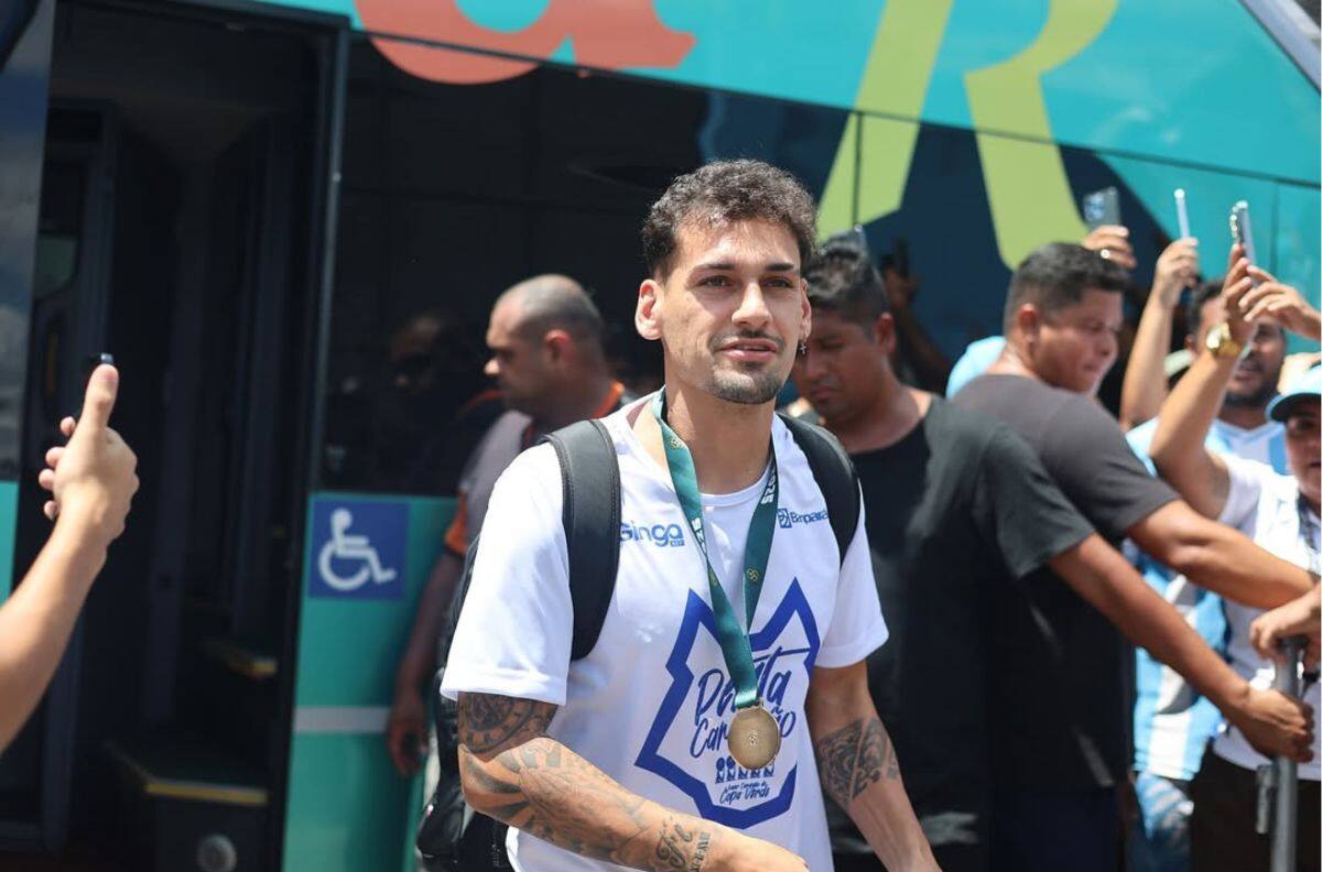 Chofer de app en Brasil quedó locó: llevó a Matías Cavalleri un día después del título... ¡Y con medalla!