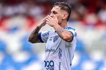 Debutó en las redes en crucial partido: Matías Cavalleri convirtió su primer gol en Brasil