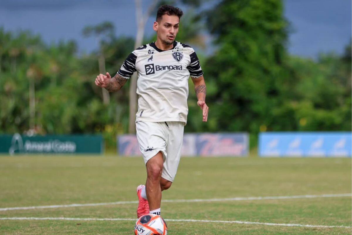 durante un entrenamiento del Paysandu con miras al clásico frente a Remo. Foto: Instagram Paysandu.