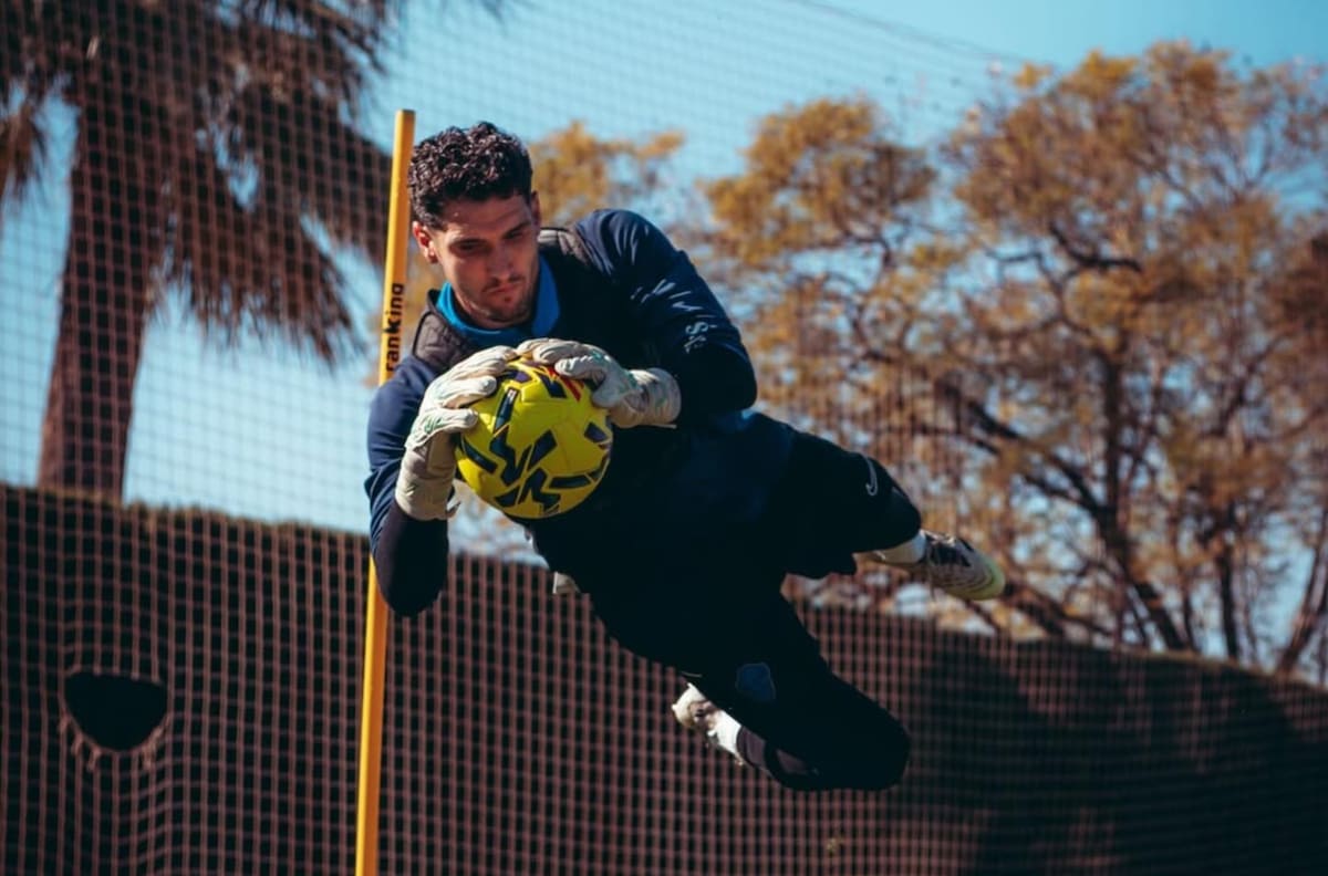 Sonó en Colo Colo, pero ya tendría asegurada su continuidad en Europa: “En estos días firmará”